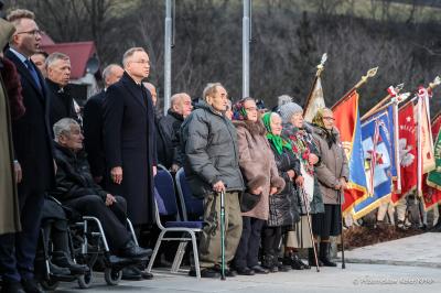 004_Prezydent_Andrzej_Duda_80_rocznica_pacyfikacji_Ochotnicy_Dolnej_20241222_PK2_8216.jpg
